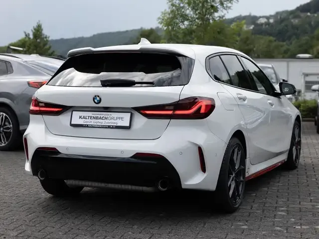 BMW 128
