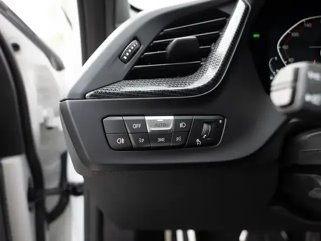BMW 128