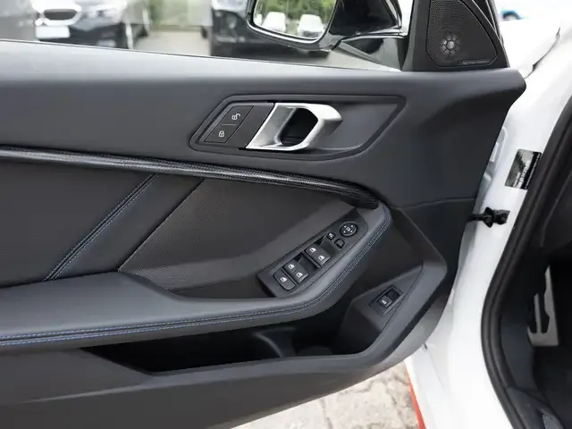 BMW 128