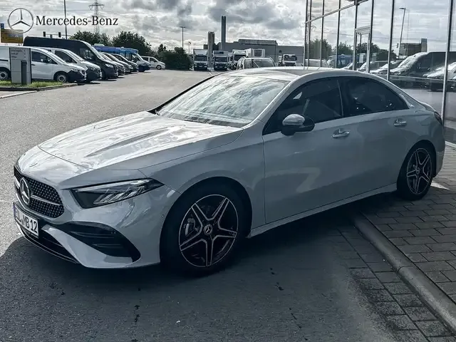 Mercedes-Benz A 200