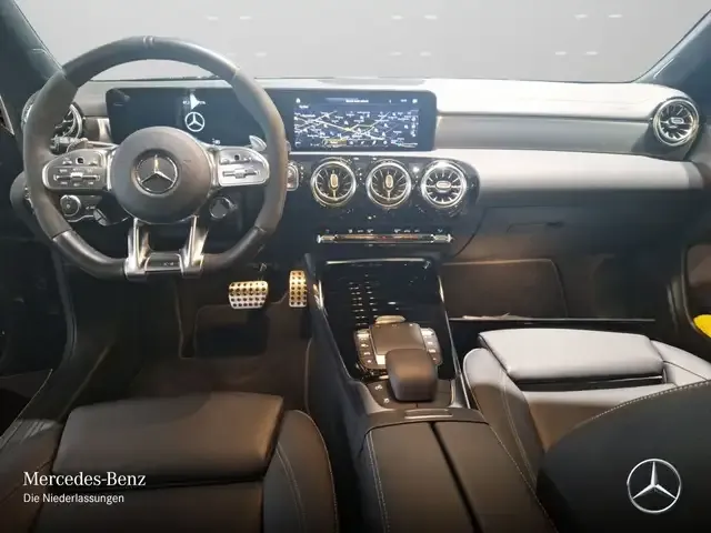 Mercedes-Benz CLA 45 AMG