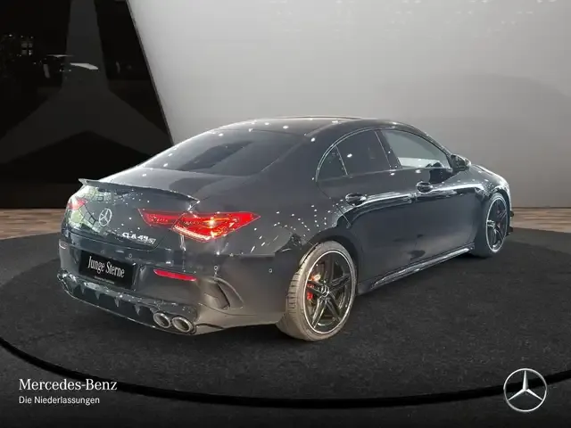 Mercedes-Benz CLA 45 AMG
