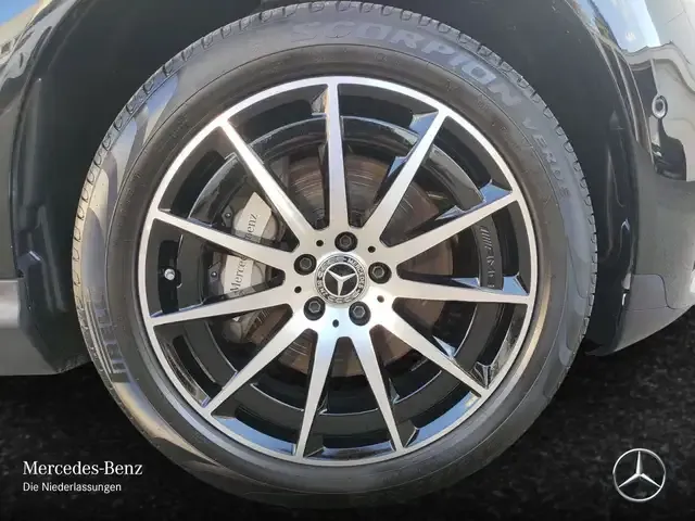 Mercedes-Benz EQC 400