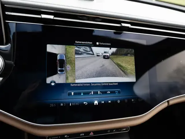 Mercedes-Benz E 200