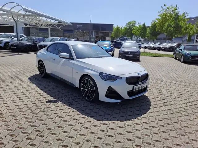 BMW 230