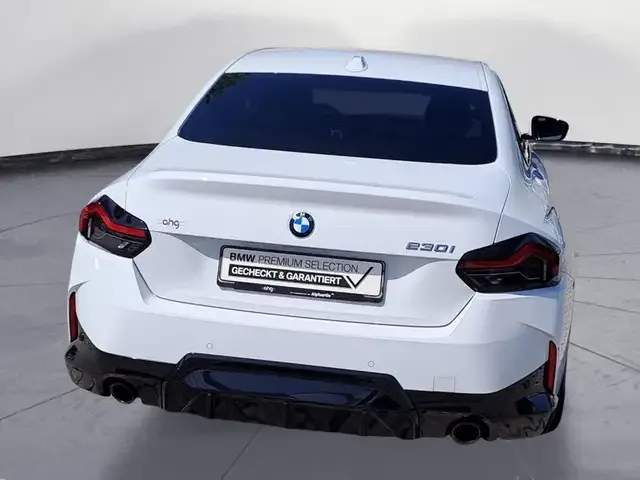 BMW 230