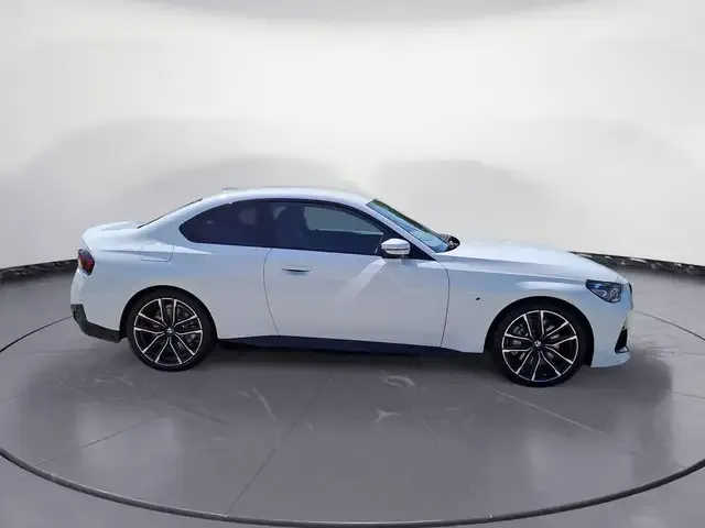 BMW 230