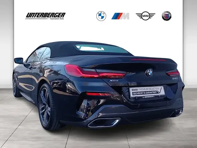 BMW 840
