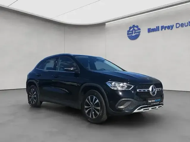 Mercedes-Benz GLA 250