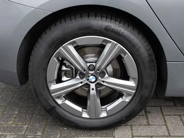 BMW 223