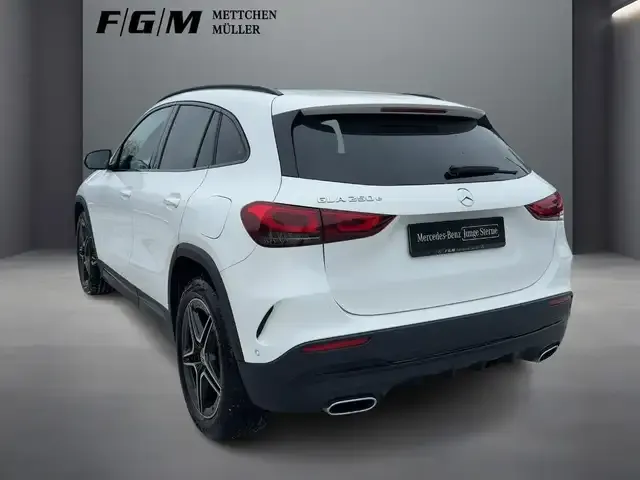 Mercedes-Benz GLA 250