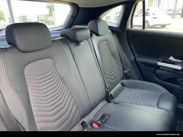 Mercedes-Benz GLA 180