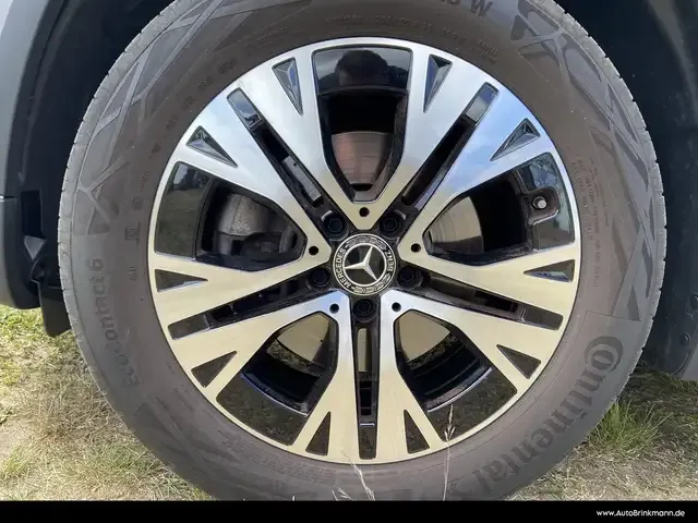 Mercedes-Benz GLA 180