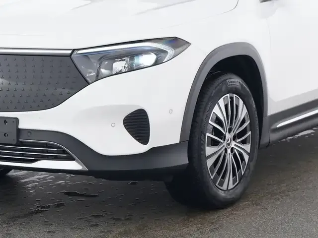 Mercedes-Benz EQB 300