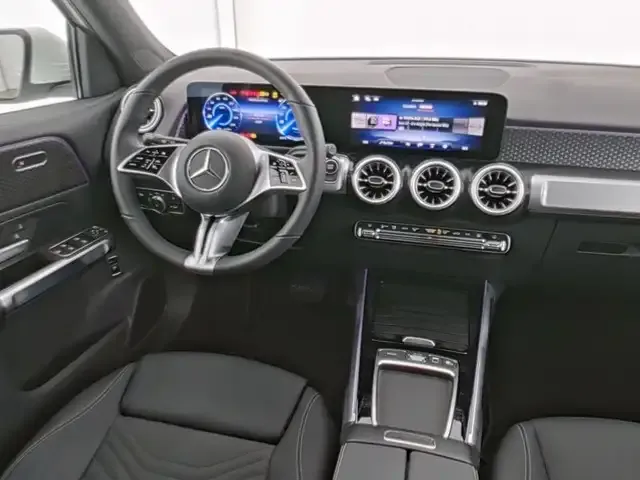 Mercedes-Benz EQB 300