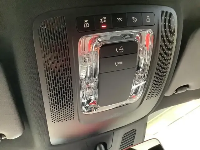 Mercedes-Benz EQB 300