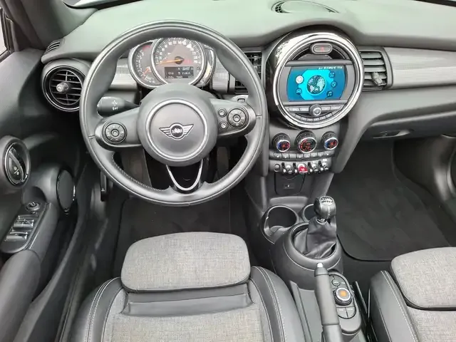 MINI Cooper Cabrio