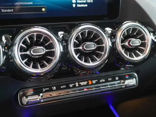 Mercedes-Benz EQA 250