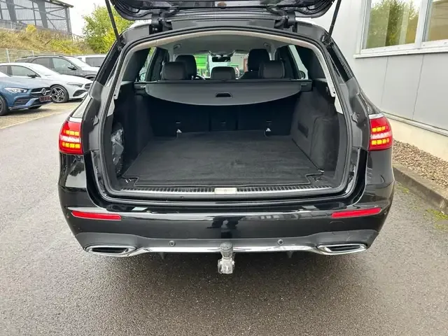 Mercedes-Benz E 400
