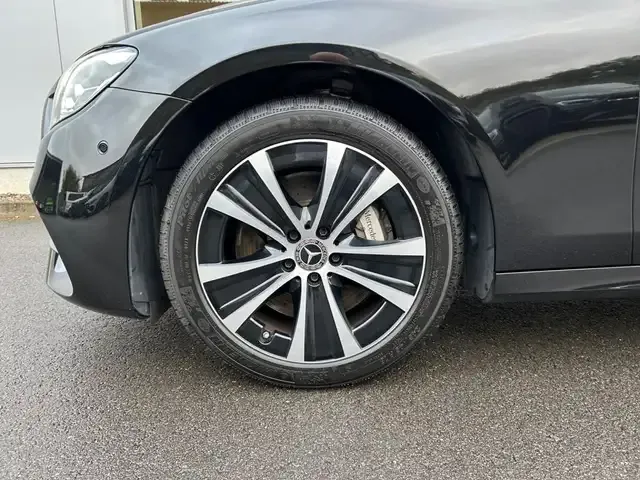 Mercedes-Benz E 400