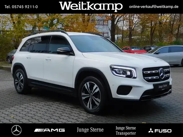 Mercedes-Benz GLB 220