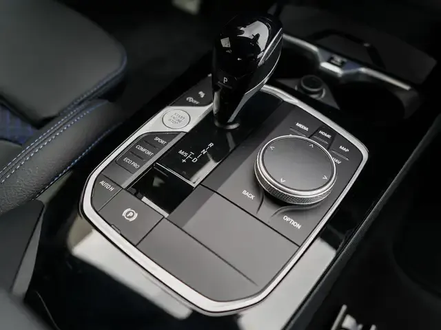 BMW 235