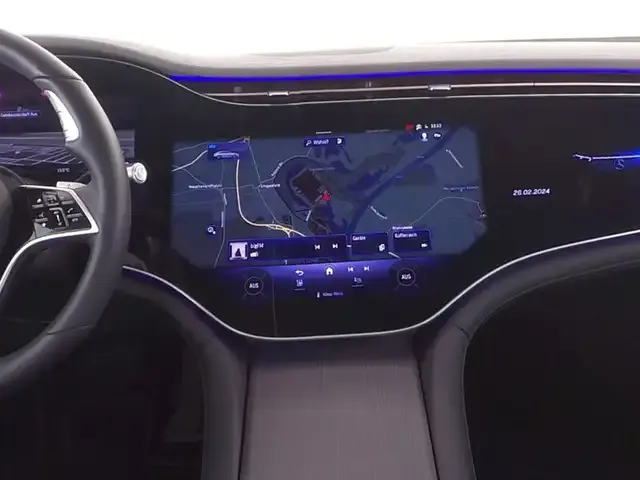 Mercedes-Benz EQS