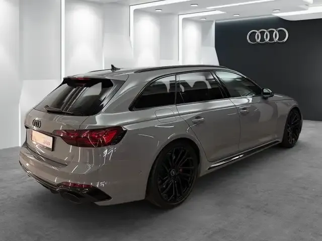 Audi RS4