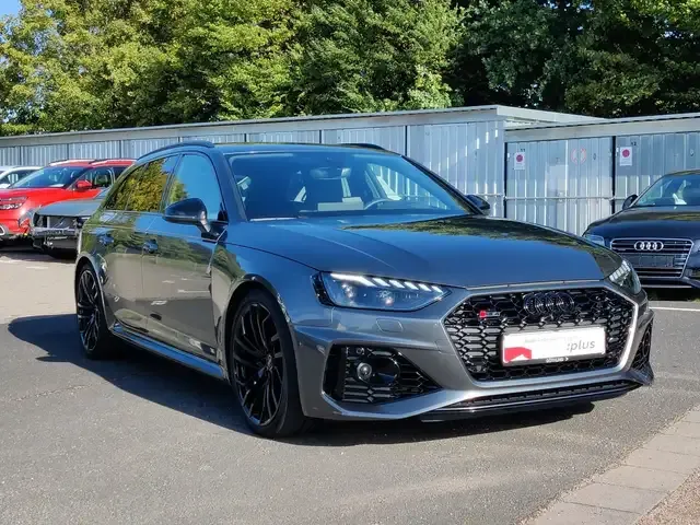 Audi RS4