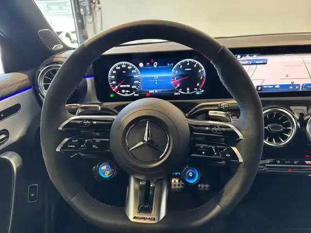 Mercedes-Benz CLA 45 AMG