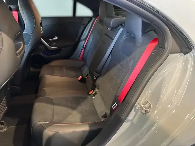 Mercedes-Benz CLA 45 AMG