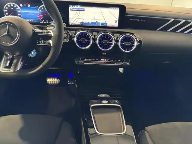 Mercedes-Benz CLA 45 AMG