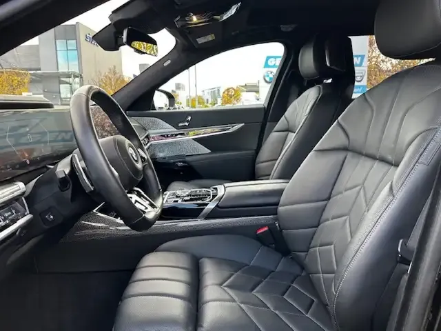 BMW 740