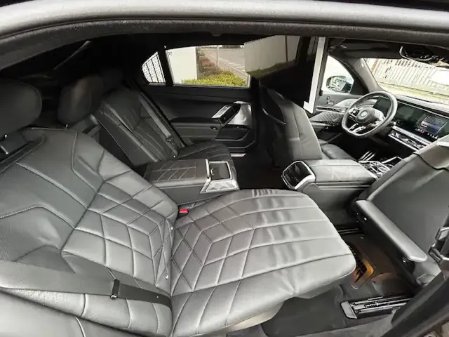 BMW 740