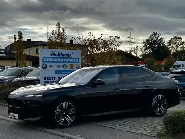 BMW 740