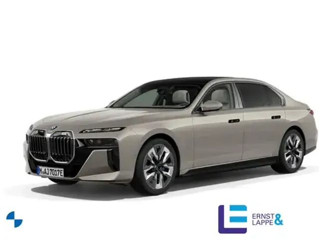 BMW i7
