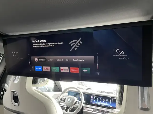 BMW i7