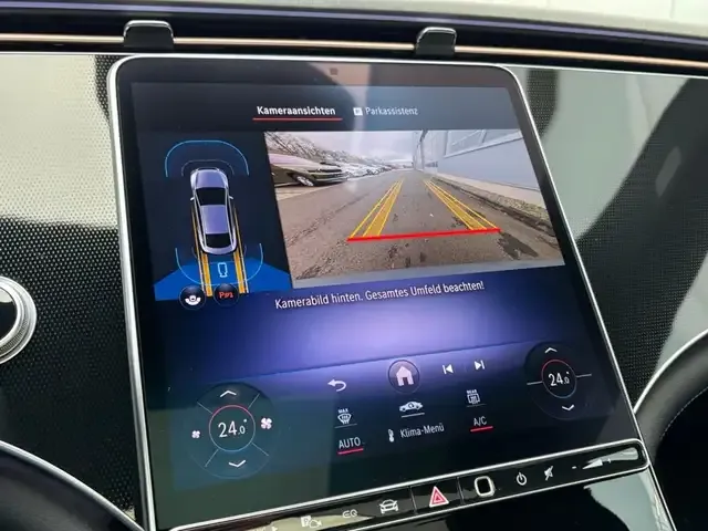 Mercedes-Benz EQE 300