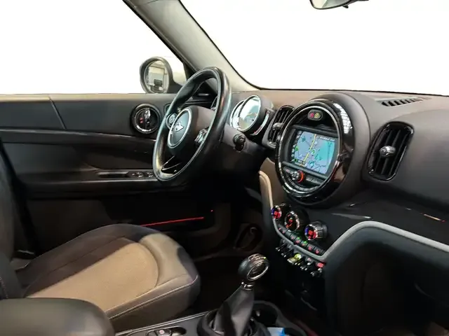 MINI Cooper SE Countryman