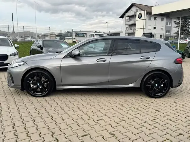 BMW 123