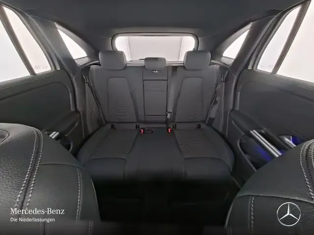 Mercedes-Benz EQA 300