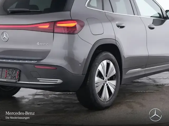 Mercedes-Benz EQA 300