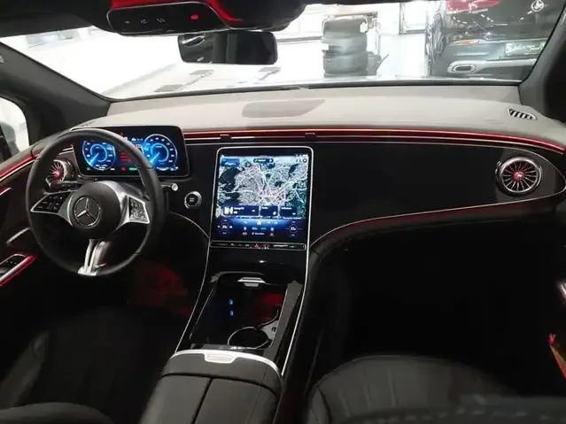 Mercedes-Benz EQE SUV