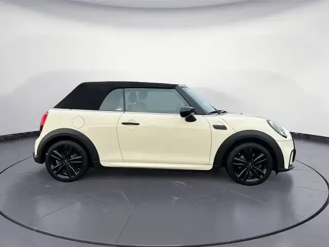 MINI Cooper Cabrio