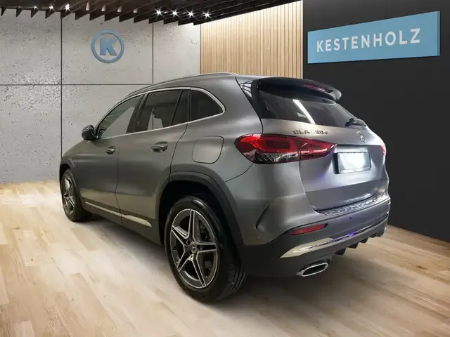 Mercedes-Benz GLA 250