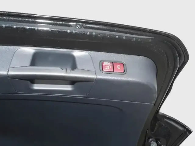 Mercedes-Benz GLB 180