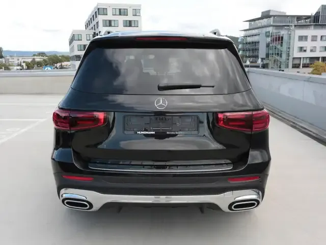 Mercedes-Benz GLB 180