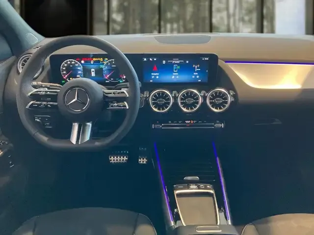 Mercedes-Benz GLA 200