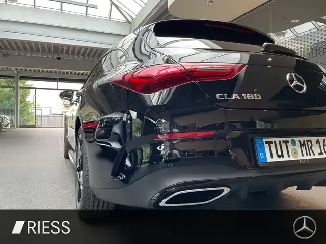 Mercedes-Benz CLA 180