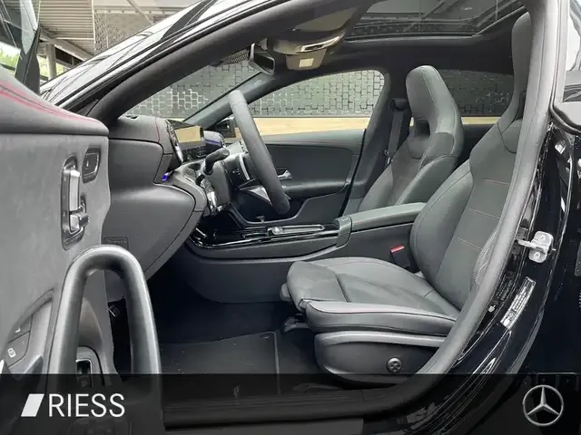 Mercedes-Benz CLA 180